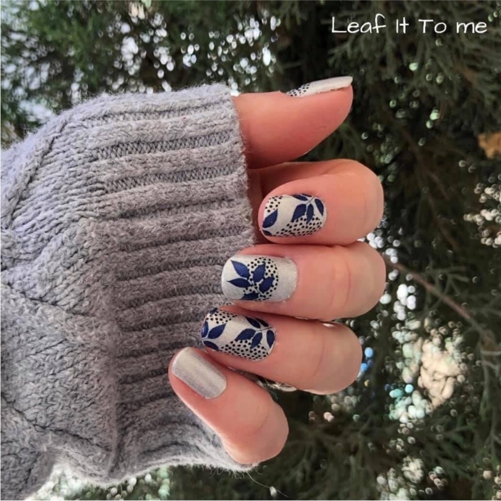 *Retired* Color Street: Leaf it to Me | Silver Blue Fall Shimmer Metallic Dots - Picture 7 of 11